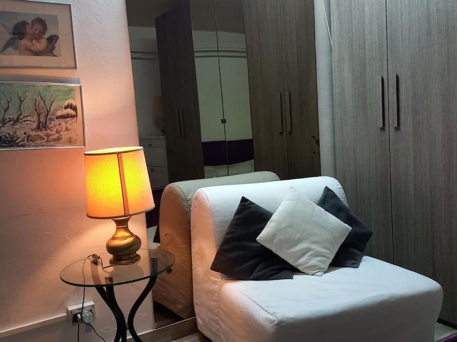 Edith Home Doccia Idromassaggio Милано Екстериор снимка